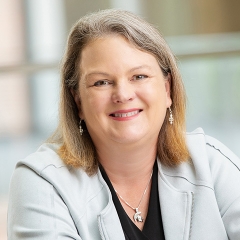 Judy Whipple headshot