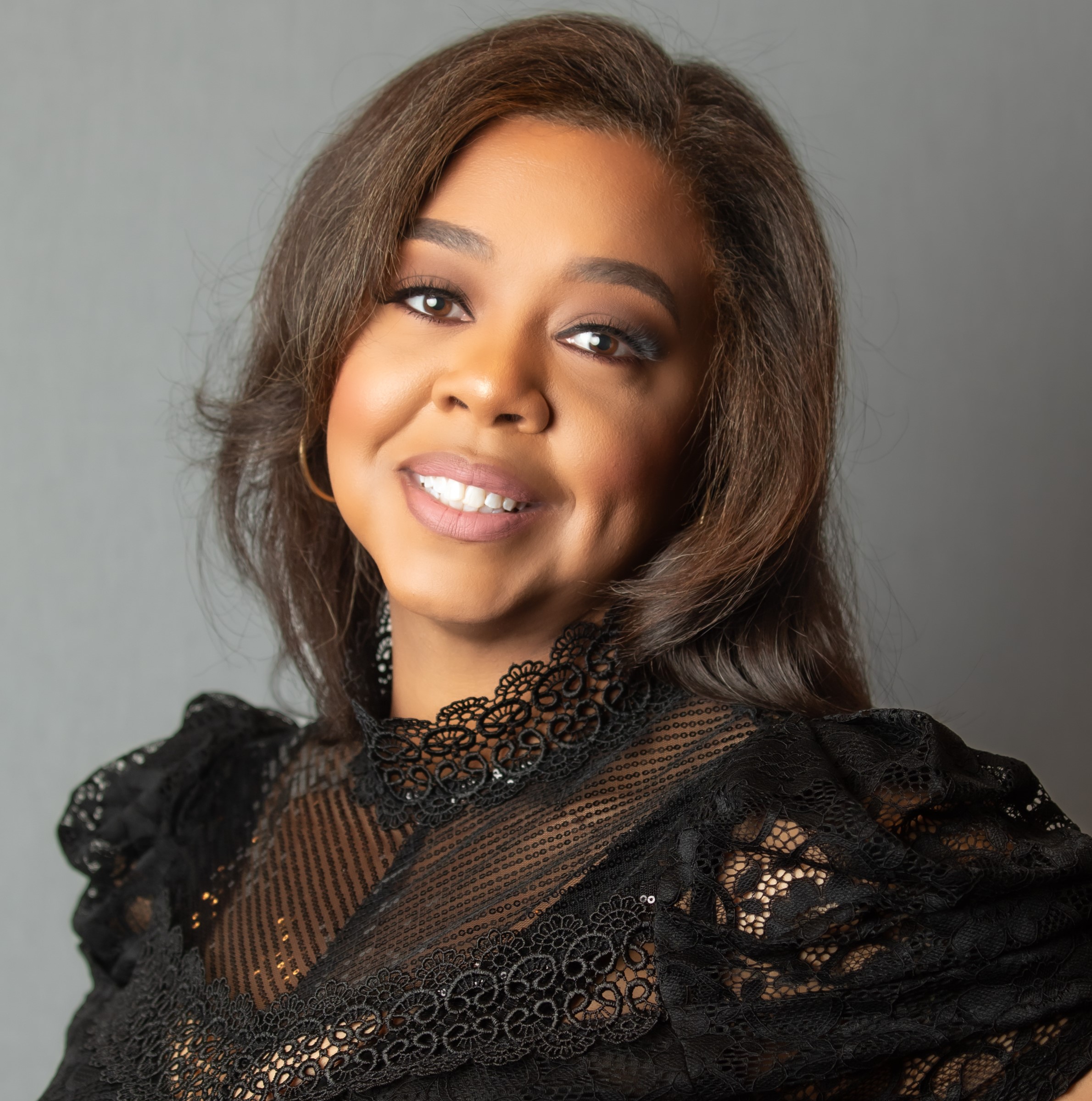 Lela johnson headshot EMBA