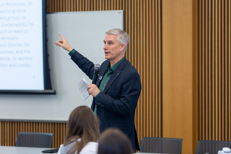 Dean Souder presenting at Fast Lab