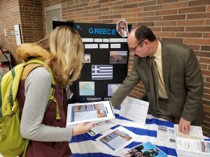 Students and program representatives chat during the 2018 Broad Study Abroad Fair on Sept. 27